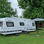 Velo Camp Nad Jeziorem Dadaj Chata