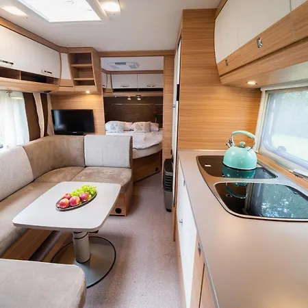 Velo Camp Nad Jeziorem Dadaj