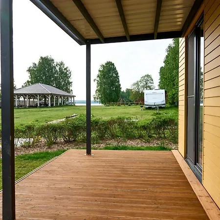 Chata Velo Camp Nad Jeziorem Dadaj *