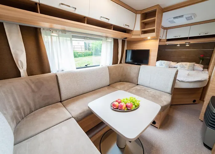 Lodge Velo Camp Nad Jeziorem Dadaj